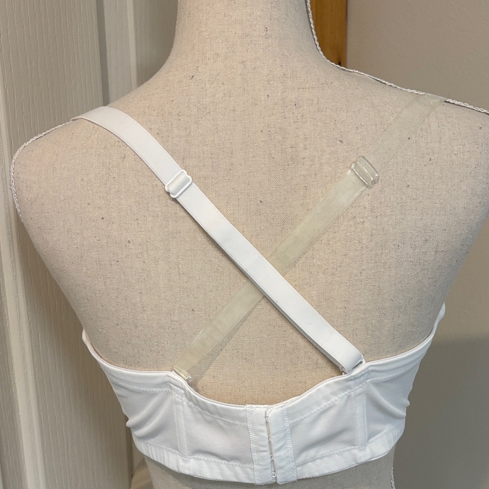 Cache 5-Way Convertible & Strapless Bra - Picture 2 of 14